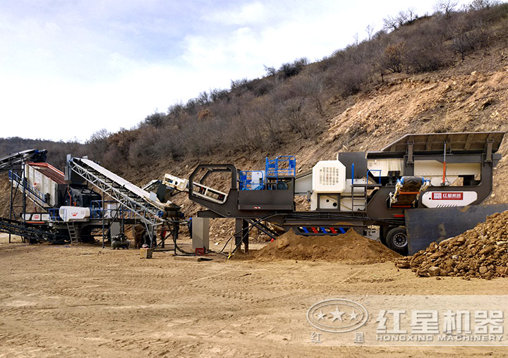 輪胎式車載流動(dòng)石子、粉碎機(jī)